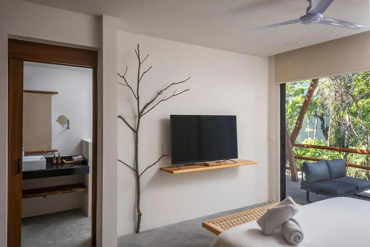 4Br Jungle Villa With Jacuzzi In Private Gated Community Tulum Holiday home